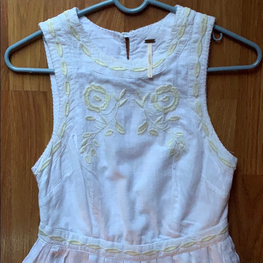 FREE PEOPLE WHITE DRESS
